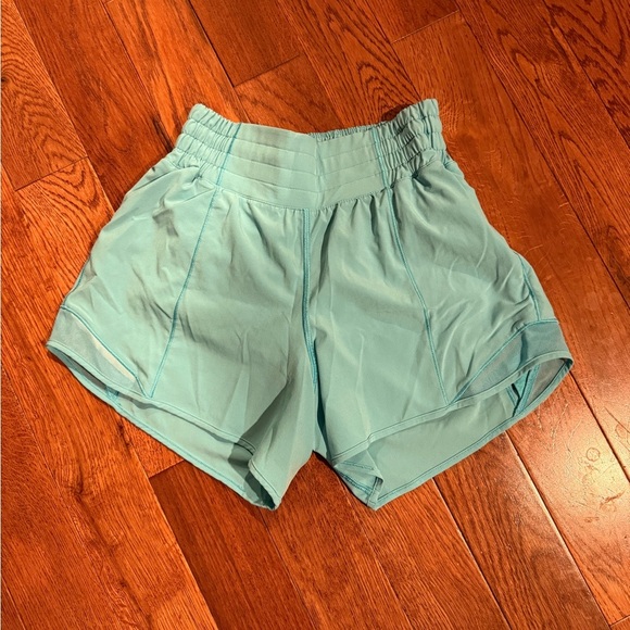 lululemon athletica Pants - Lululemon hotty hot shorts